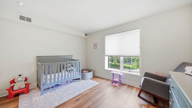 121 S Spruce Avenue 207, Wood Dale, IL 60191