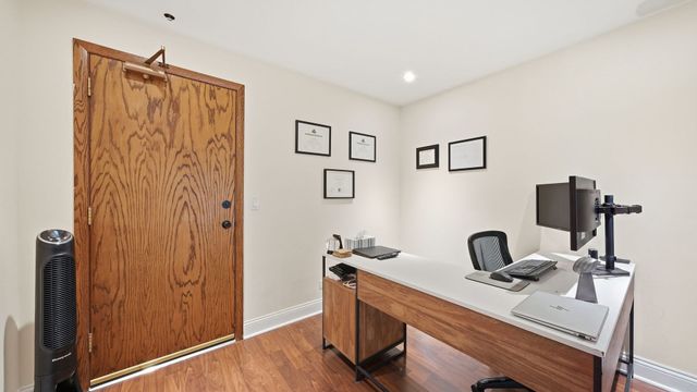 121 S Spruce Avenue 207, Wood Dale, IL 60191