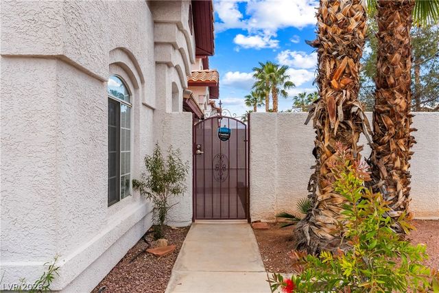 3838 Starfield Lane, Las Vegas, NV 89147