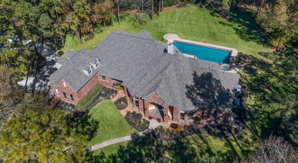 11302 Lake Forest Drive, Conroe, TX 77384