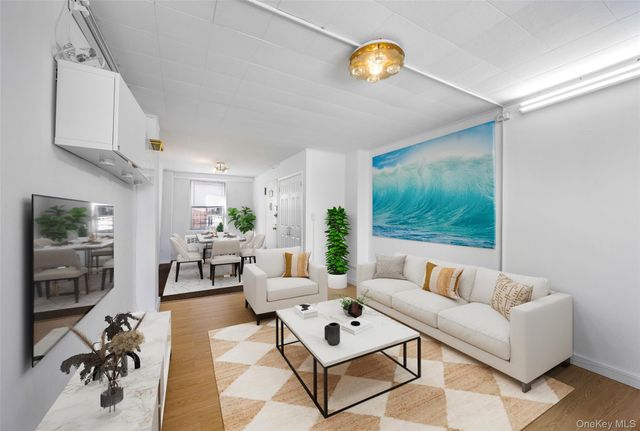 61-25 97 Street 15J, Rego Park, NY 11374