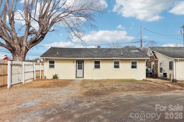 1659 S Main Street, Waynesville, NC 28786