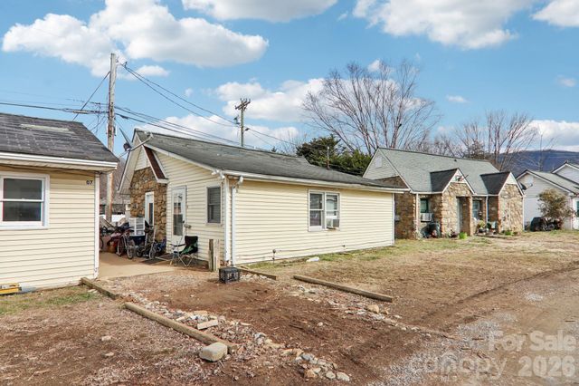 1659 S Main Street, Waynesville, NC 28786