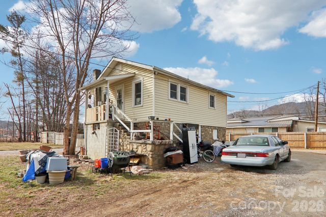 1659 S Main Street, Waynesville, NC 28786
