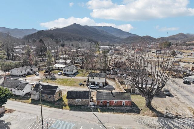 1659 S Main Street, Waynesville, NC 28786