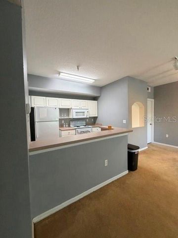 5524 METROWEST BOULEVARD 206, Orlando, FL 32811