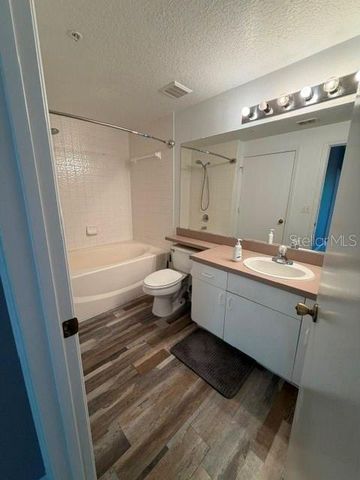 5524 METROWEST BOULEVARD 206, Orlando, FL 32811