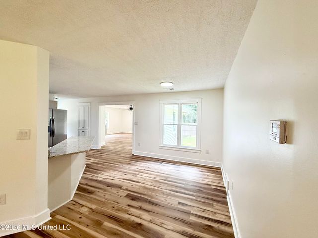 1690 W Ms-178, Holly Springs, MS 38635