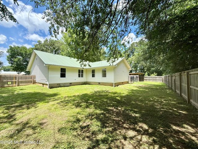 1690 W Ms-178, Holly Springs, MS 38635