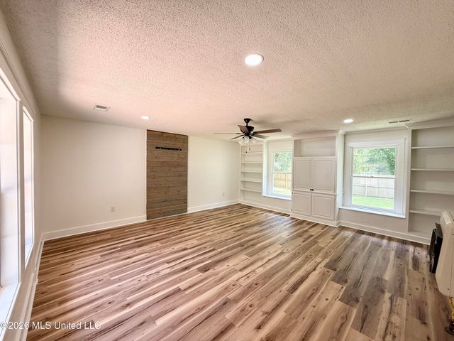 1690 W Ms-178, Holly Springs, MS 38635