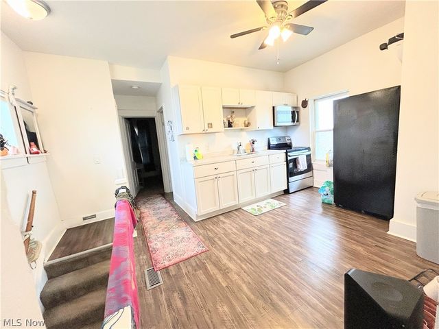 254 S Eagle Street, Geneva, OH 44041