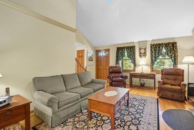 54 Cummings Rd, Ware, MA 01082
