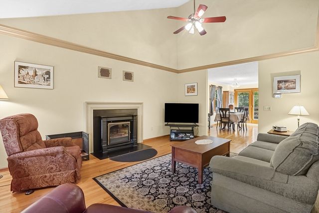 54 Cummings Rd, Ware, MA 01082