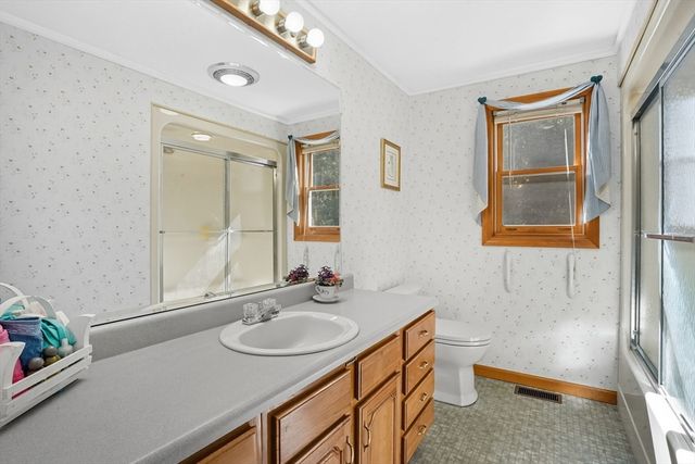 54 Cummings Rd, Ware, MA 01082