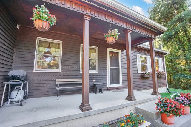 54 Cummings Rd, Ware, MA 01082