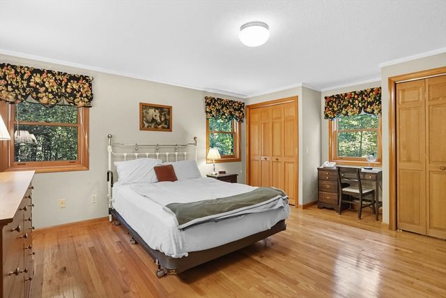 54 Cummings Rd, Ware, MA 01082