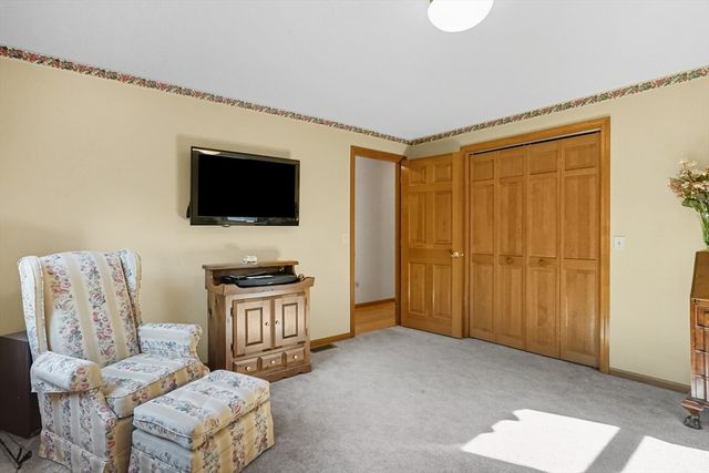 54 Cummings Rd, Ware, MA 01082