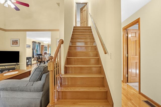 54 Cummings Rd, Ware, MA 01082