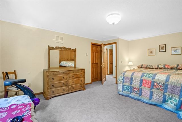 54 Cummings Rd, Ware, MA 01082