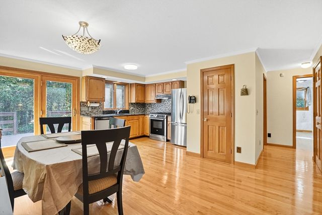 54 Cummings Rd, Ware, MA 01082