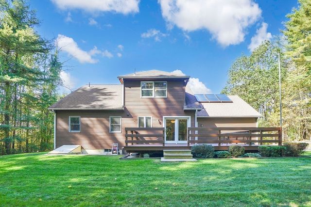 54 Cummings Rd, Ware, MA 01082