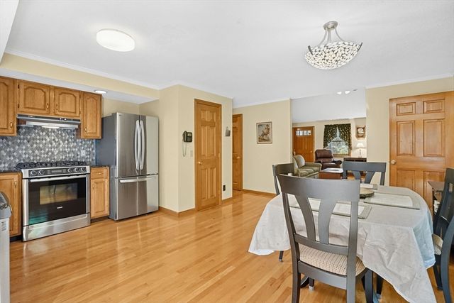 54 Cummings Rd, Ware, MA 01082