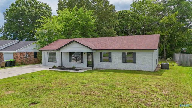 1609 Saginaw Lane SW, Decatur, AL 35603