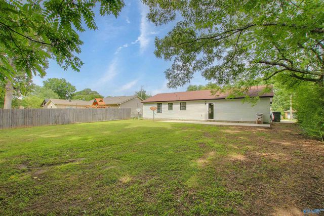 1609 Saginaw Lane SW, Decatur, AL 35603