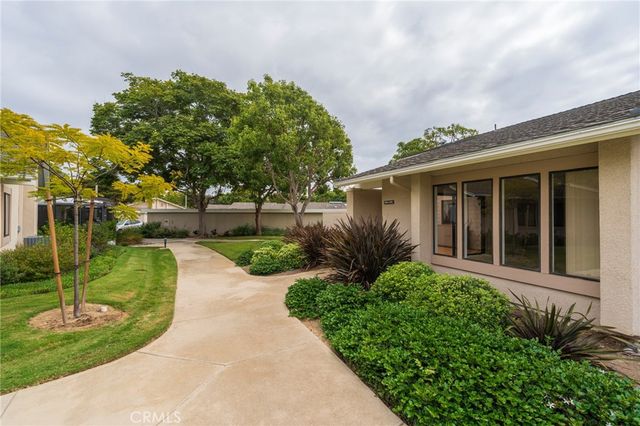 8885 Modoc Circle 1206A, Huntington Beach, CA 92646