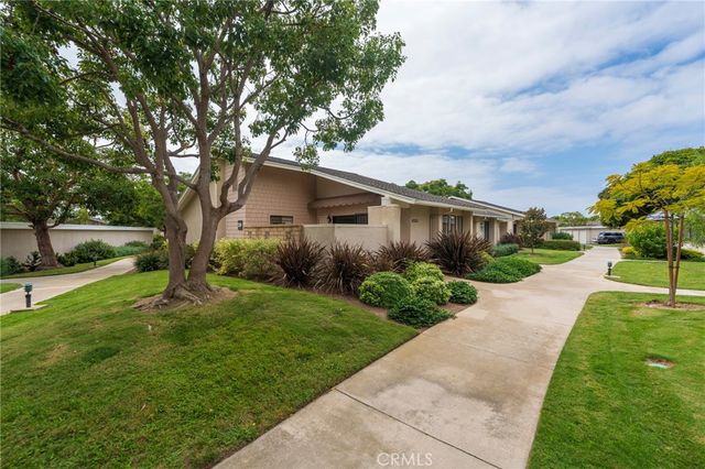 8885 Modoc Circle 1206A, Huntington Beach, CA 92646