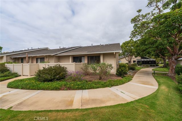 8885 Modoc Circle 1206A, Huntington Beach, CA 92646