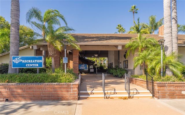 8885 Modoc Circle 1206A, Huntington Beach, CA 92646