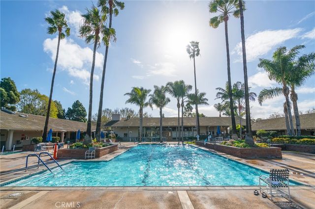 8885 Modoc Circle 1206A, Huntington Beach, CA 92646