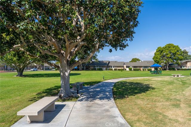 8885 Modoc Circle 1206A, Huntington Beach, CA 92646