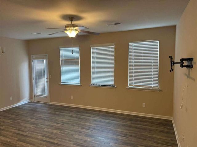 2824 Hillside Way, Decatur, GA 30034