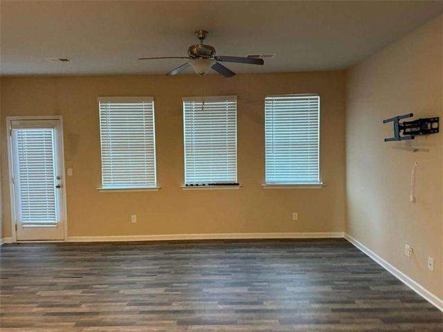 2824 Hillside Way, Decatur, GA 30034