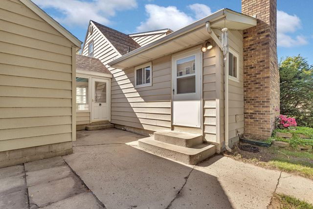 148 Main Street W, Richmond, MN 56368