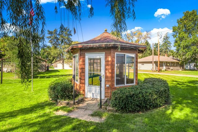 148 Main Street W, Richmond, MN 56368