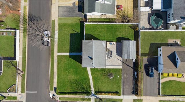 102 Old Farm Road, Levittown, NY 11756