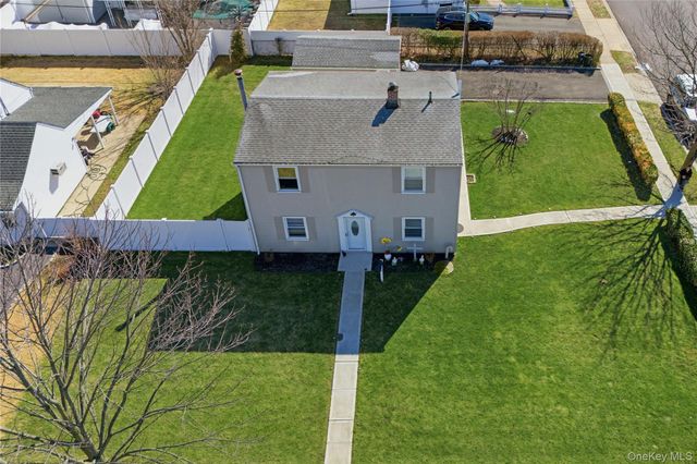 102 Old Farm Road, Levittown, NY 11756