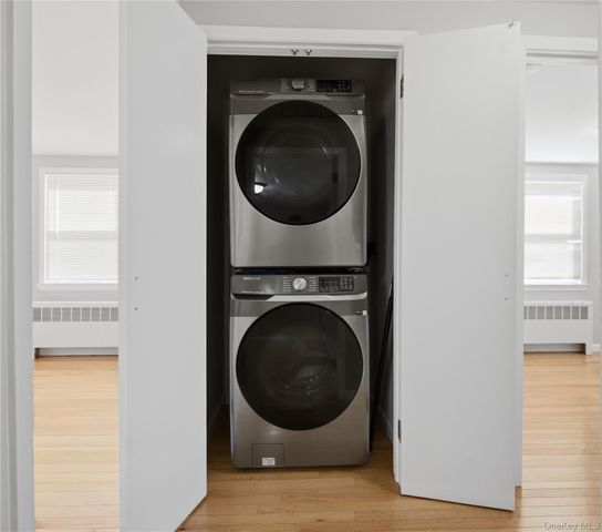 102 Old Farm Road, Levittown, NY 11756