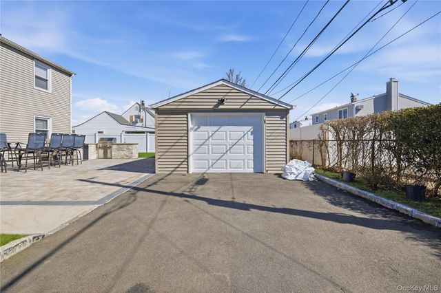 102 Old Farm Road, Levittown, NY 11756