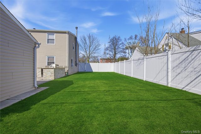 102 Old Farm Road, Levittown, NY 11756