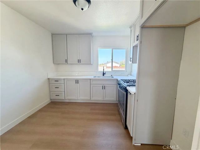 1426 W 83rd, Los Angeles, CA 90047