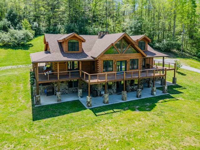 110 Dairy Farm Road, Manchester, KY 40962