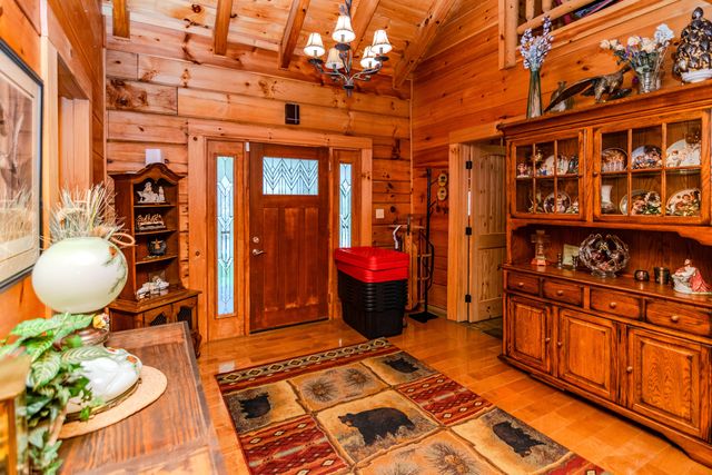 110 Dairy Farm Road, Manchester, KY 40962