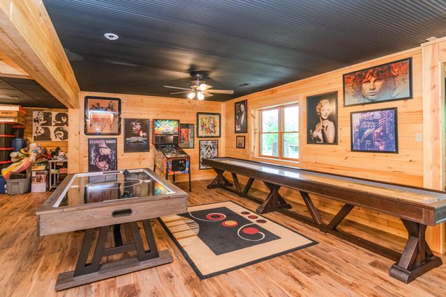 110 Dairy Farm Road, Manchester, KY 40962