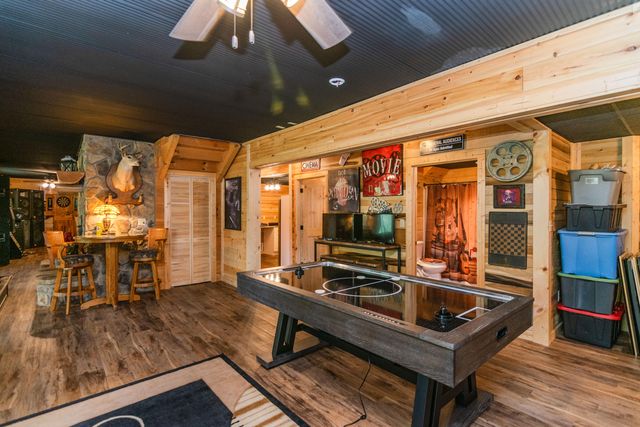 110 Dairy Farm Road, Manchester, KY 40962