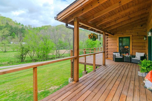 110 Dairy Farm Road, Manchester, KY 40962