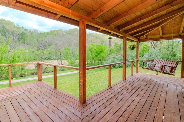 110 Dairy Farm Road, Manchester, KY 40962